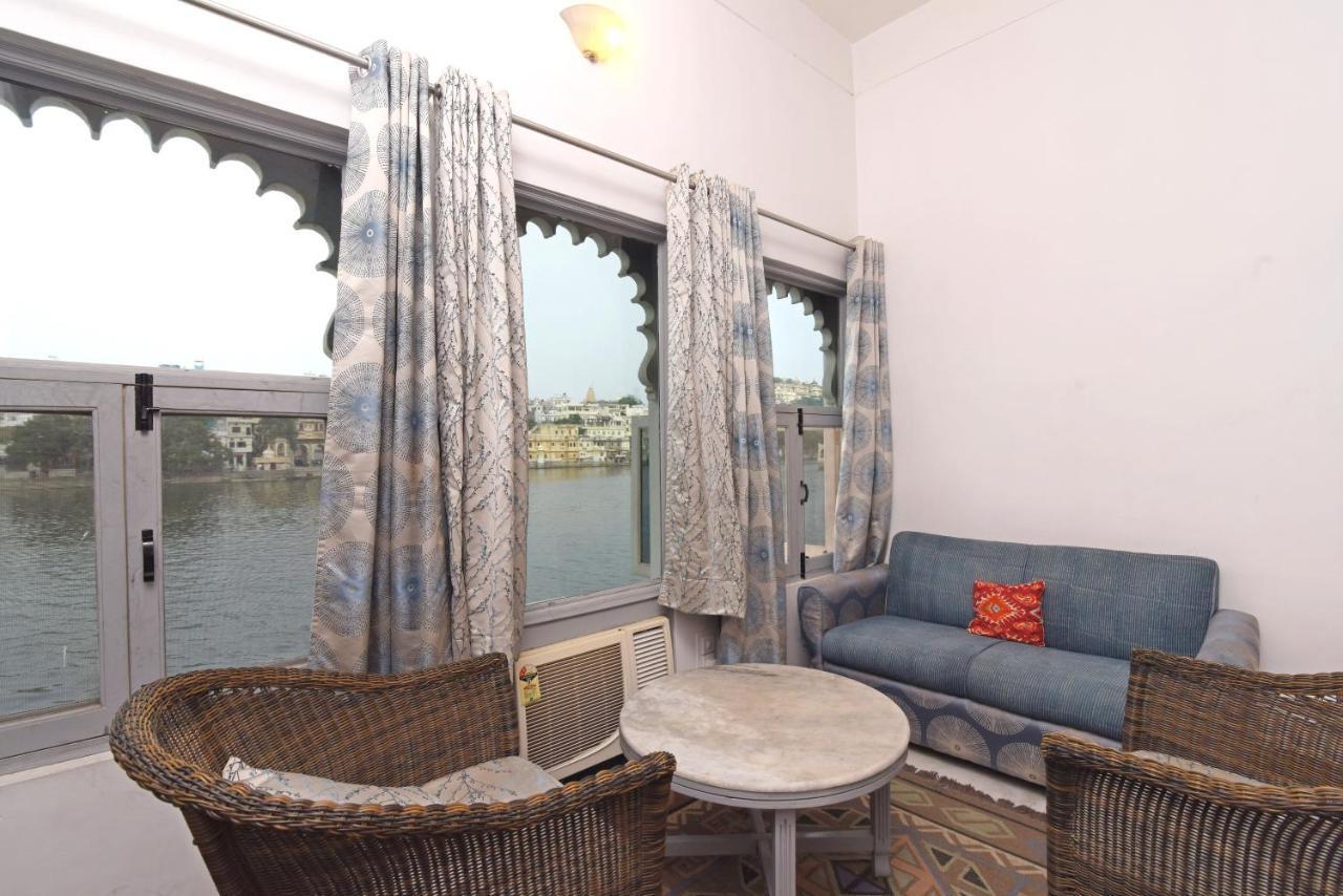 Sarovar - Lake Facing Boutique Hotel On Lake Pichola Удайпур Экстерьер фото